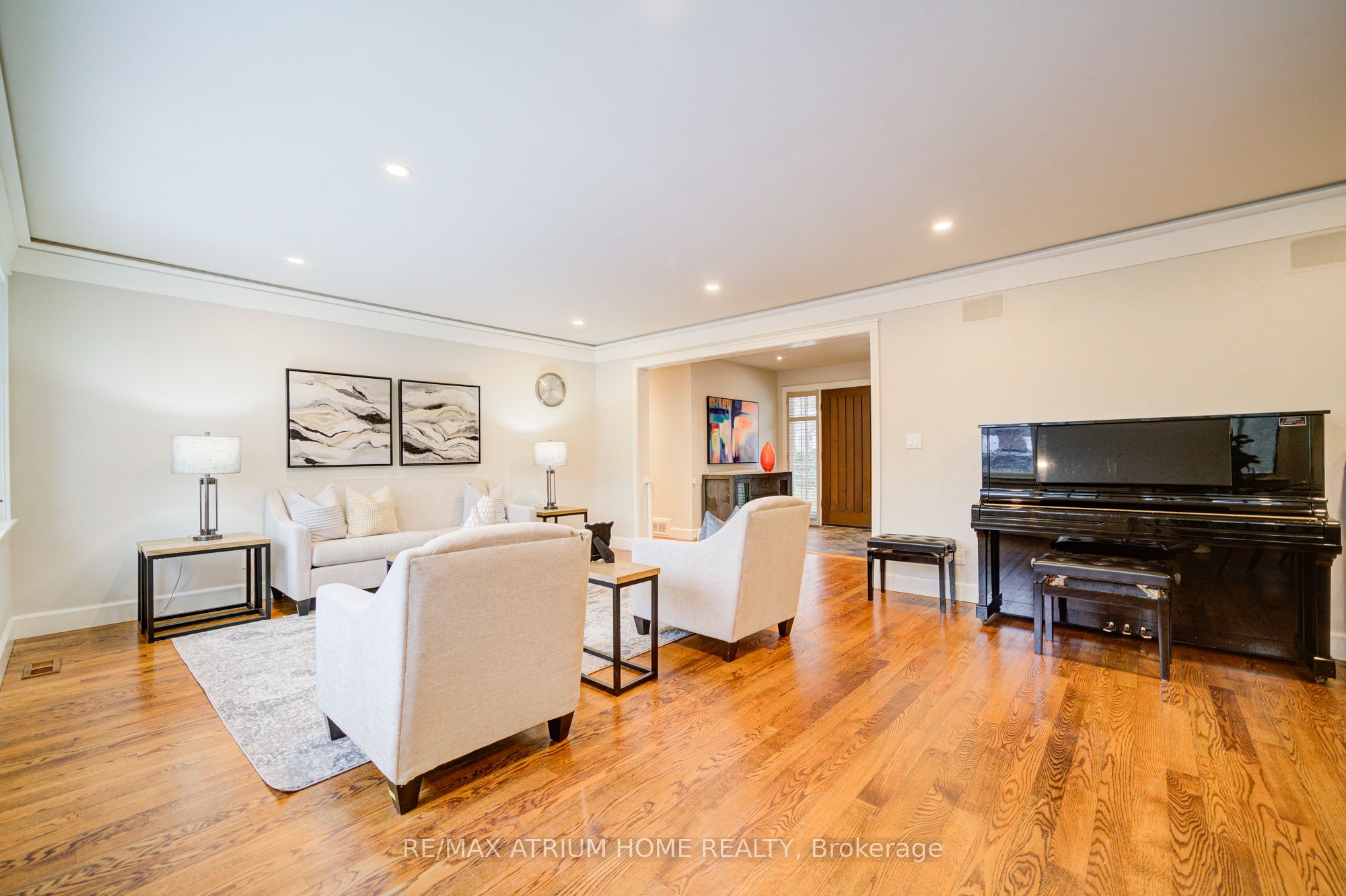 223 Trelawn Avenue Property Photo 4