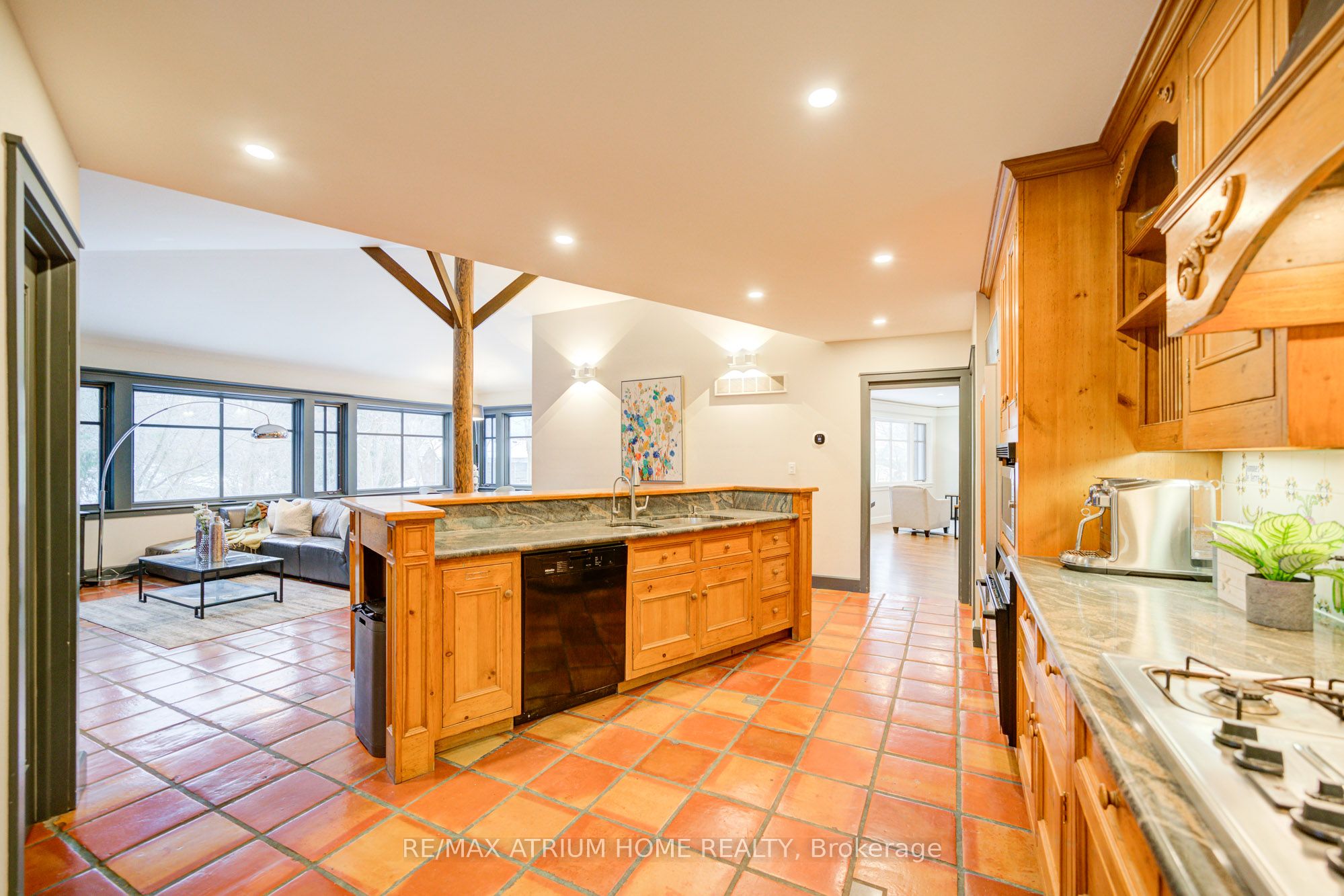 223 Trelawn Avenue Property Photo 7