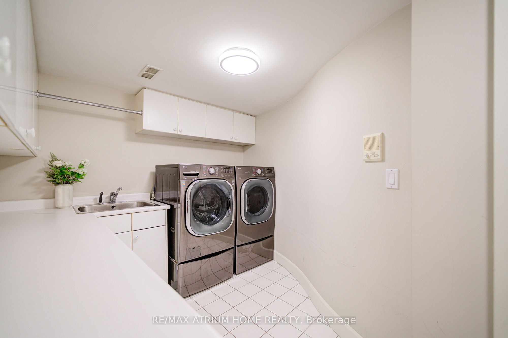 223 Trelawn Avenue Property Photo 22