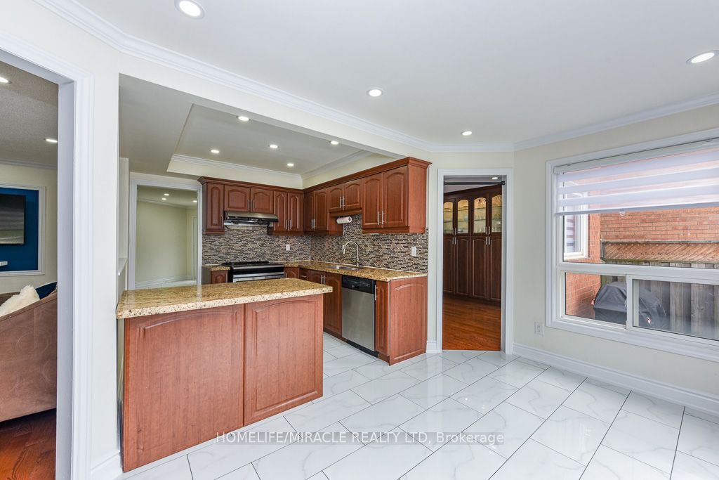 5449 Heritage Hills Boulevard Property Photo 16