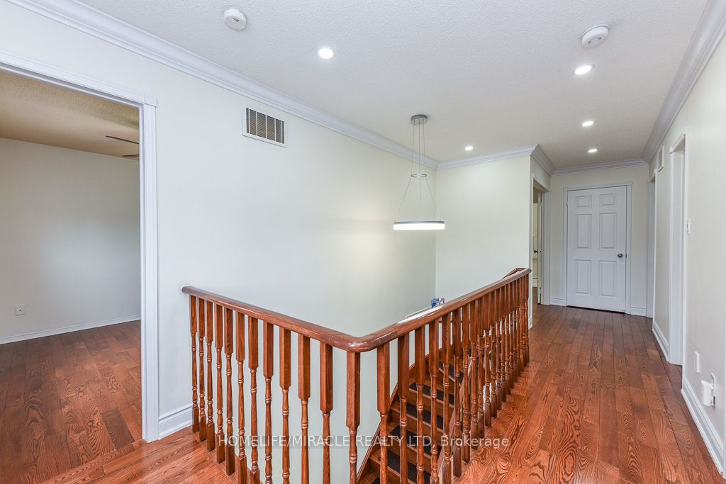5449 Heritage Hills Boulevard Property Photo 24