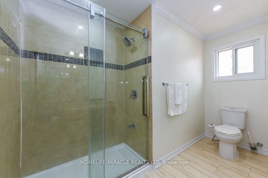 5449 Heritage Hills Boulevard Property Photo 28