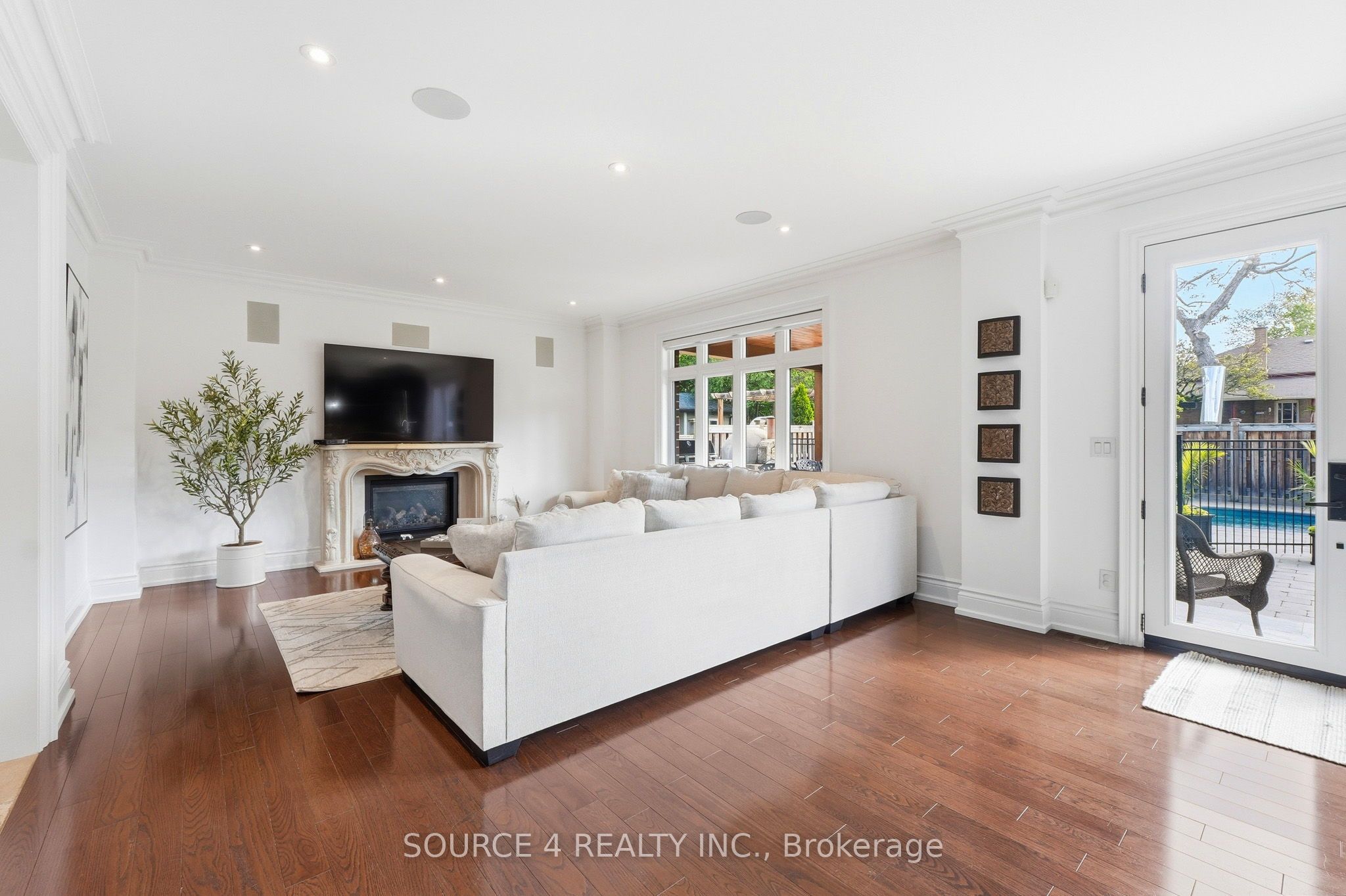 39 Amesbury Drive Property Photo 16