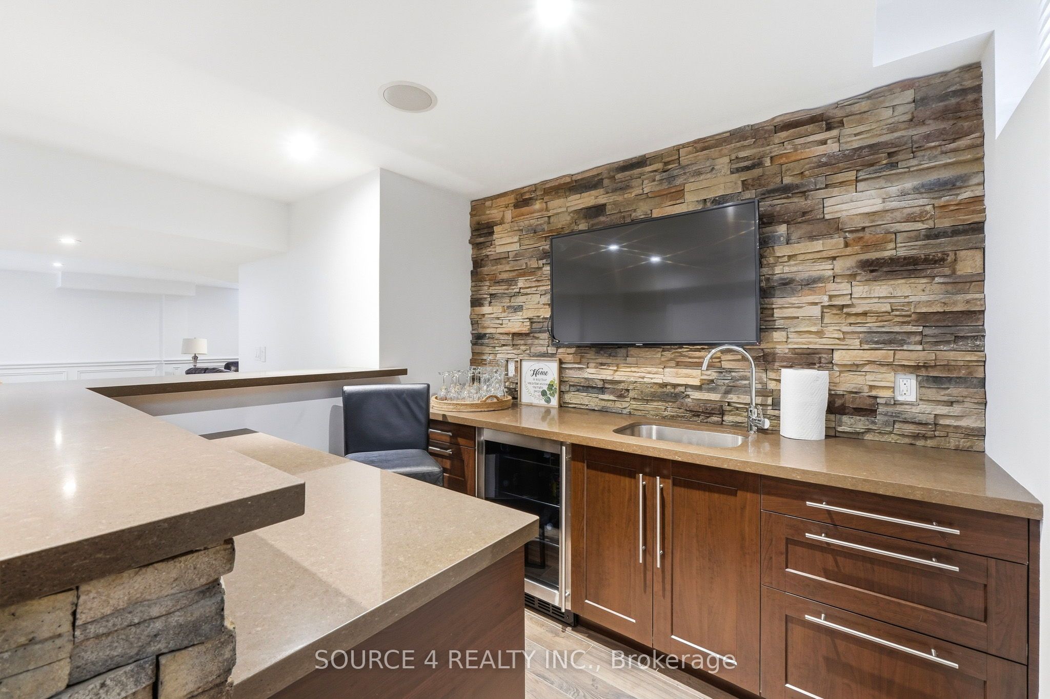 39 Amesbury Drive Property Photo 40