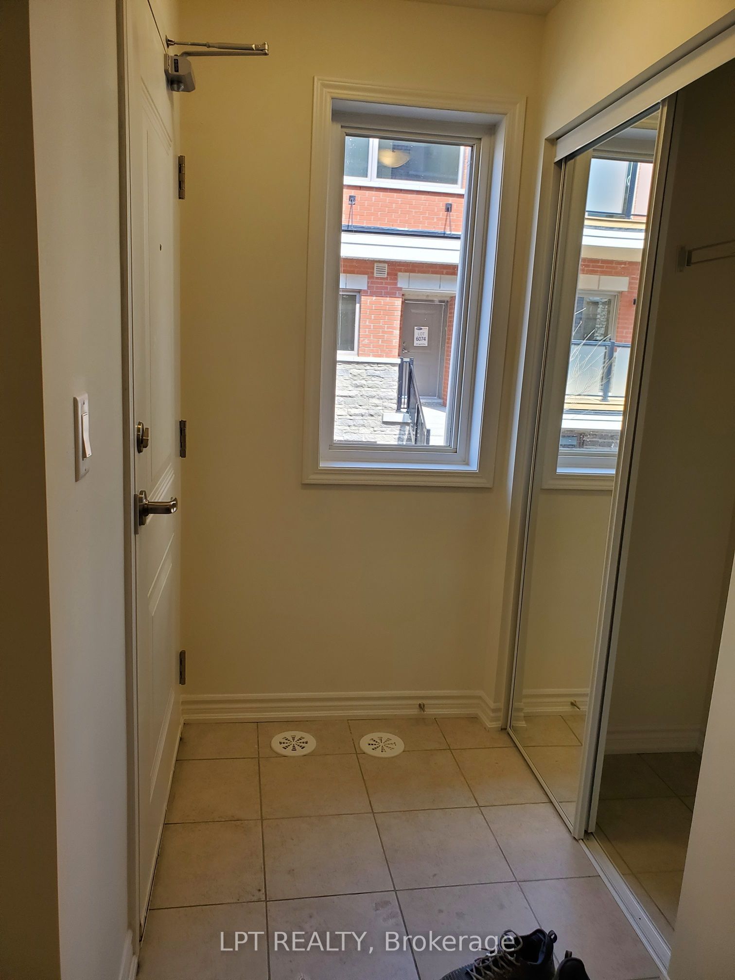 240 Lagerfeld Drive 6 Property Photo 3