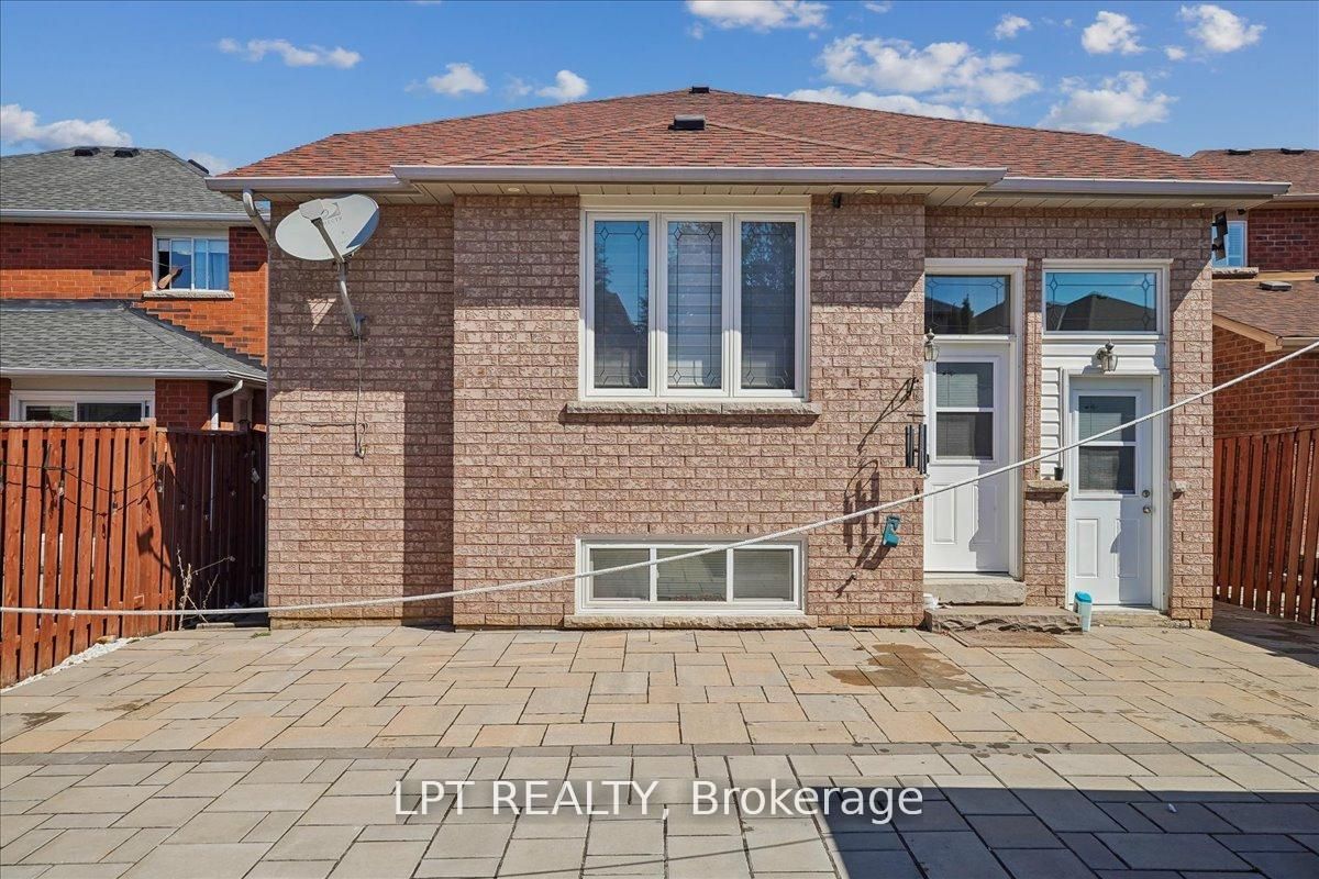 19 Terrastone Court Property Photo 9