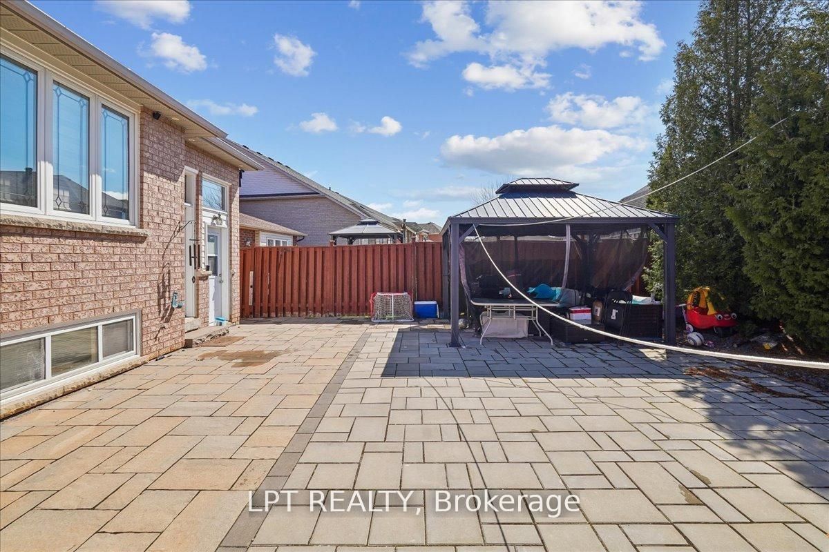 19 Terrastone Court Property Photo 10