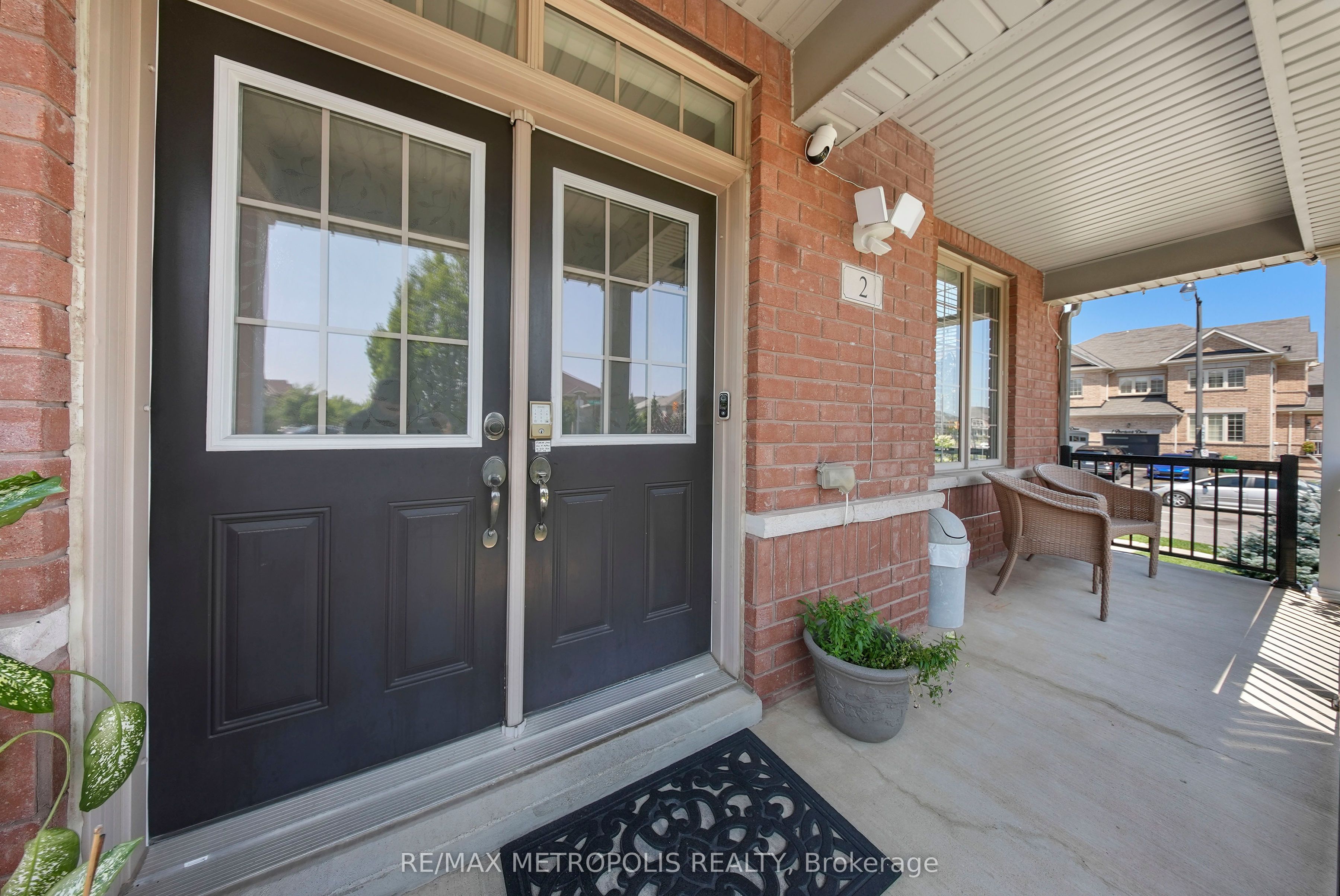 2 Brentwick Drive Property Photo 6