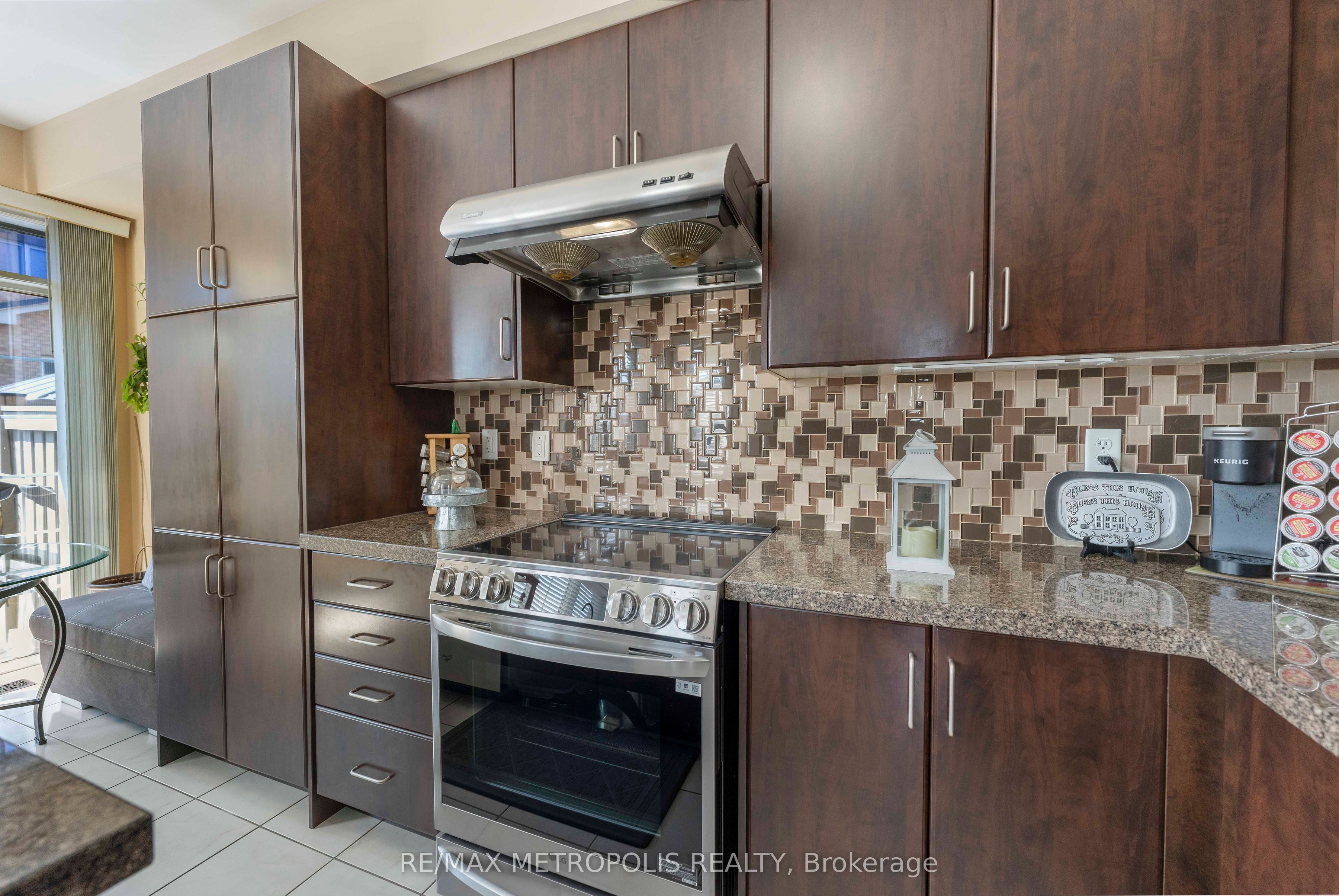 2 Brentwick Drive Property Photo 18