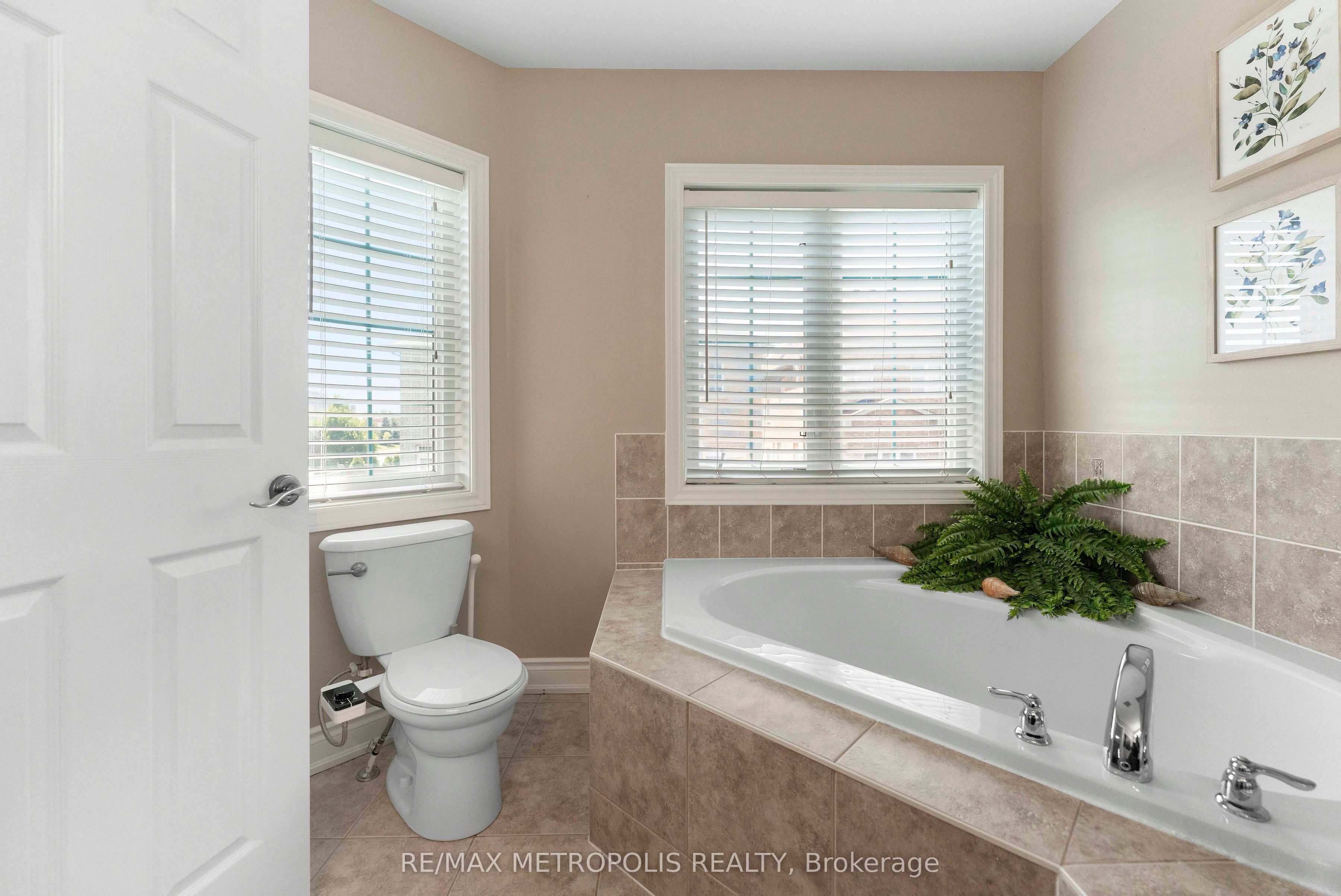2 Brentwick Drive Property Photo 28