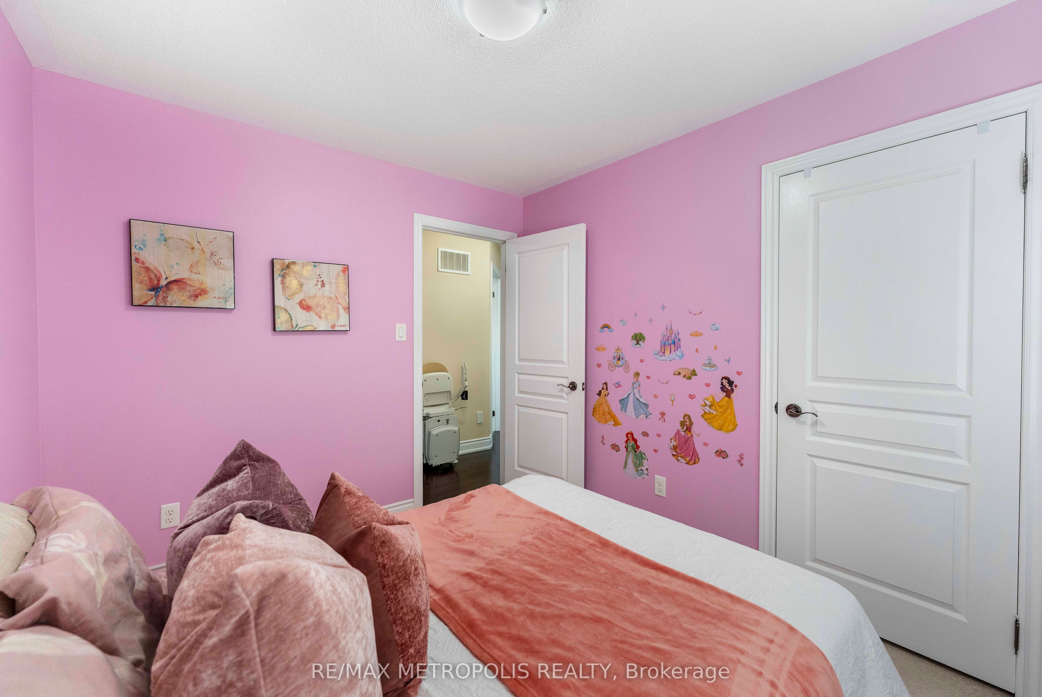 2 Brentwick Drive Property Photo 32