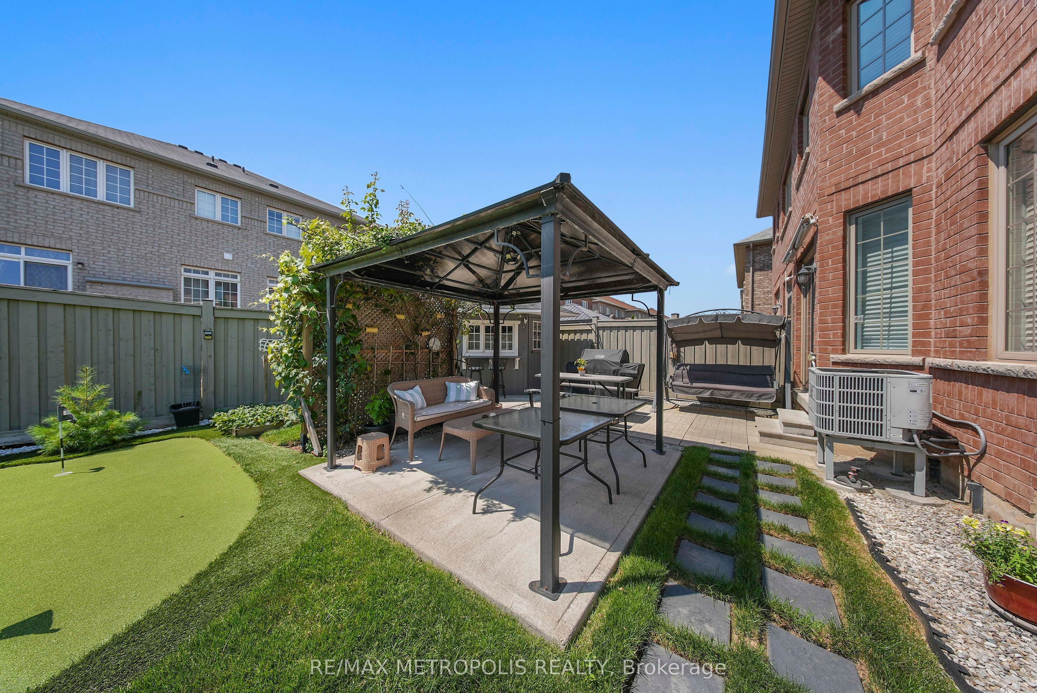 2 Brentwick Drive Property Photo 45