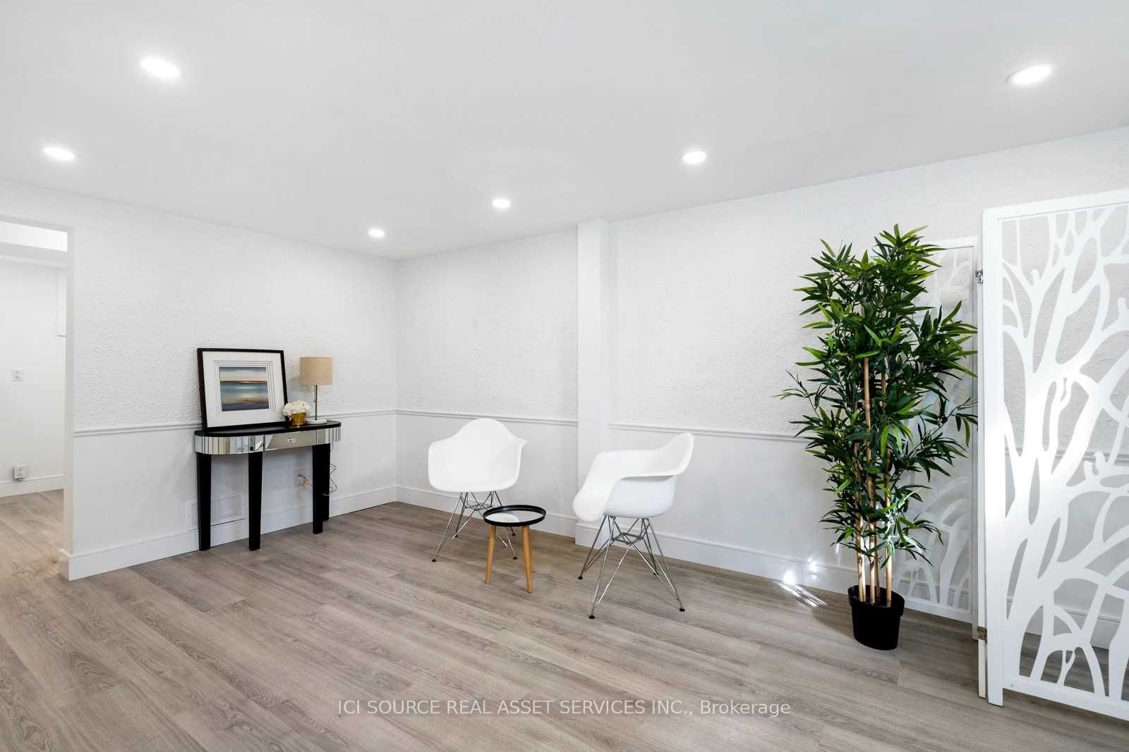 411 Enfield Road Lower Property Photo 1