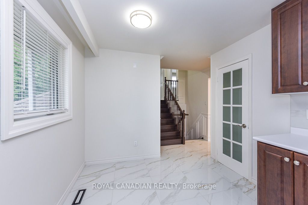 7700 Kittridge Drive Property Photo 14