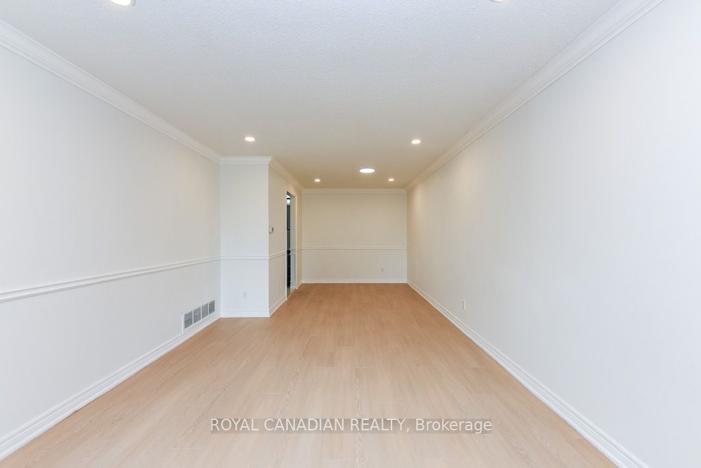 7700 Kittridge Drive Property Photo 17