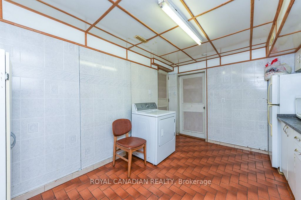 7700 Kittridge Drive Property Photo 33