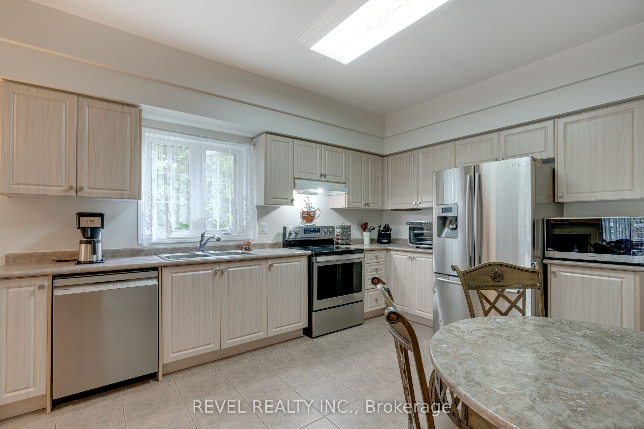 71 Livingston Road Property Photo 12