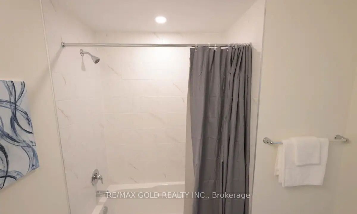 200 Lagerfeld Drive E 414 Property Photo 16