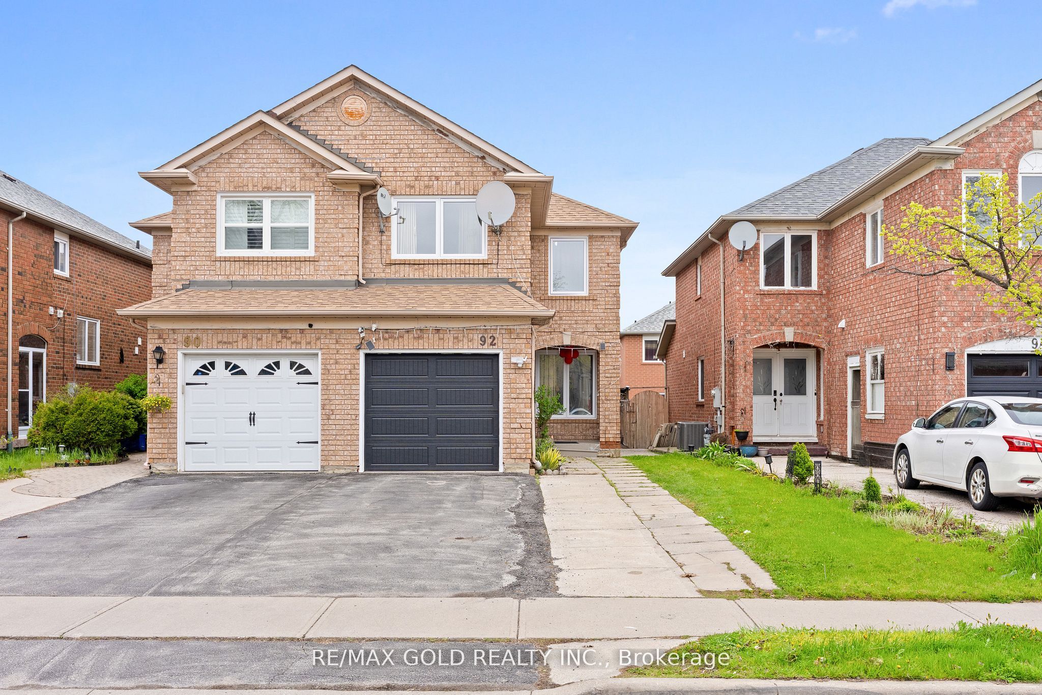 92 Dandelion Road Property Photo 1