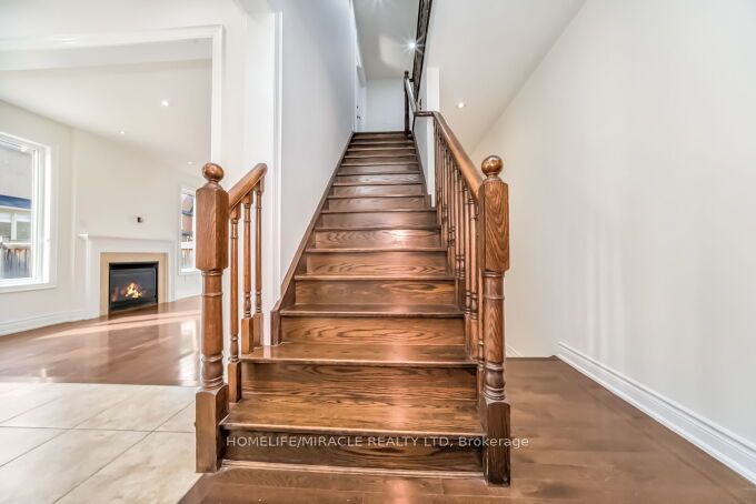 14 Bonnie Braes Drive Property Photo 17