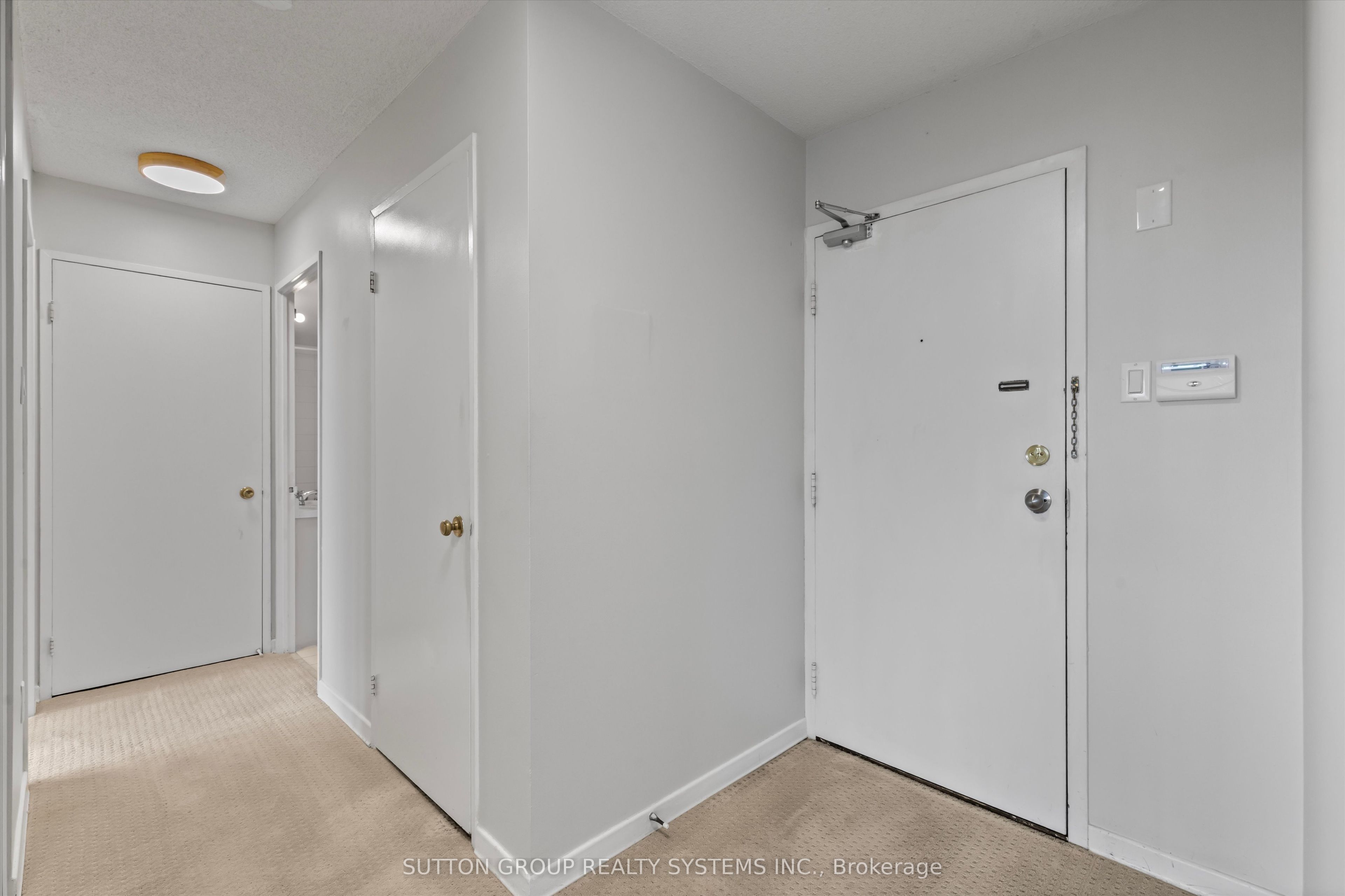 26 Hanover Road 609 Property Photo 11