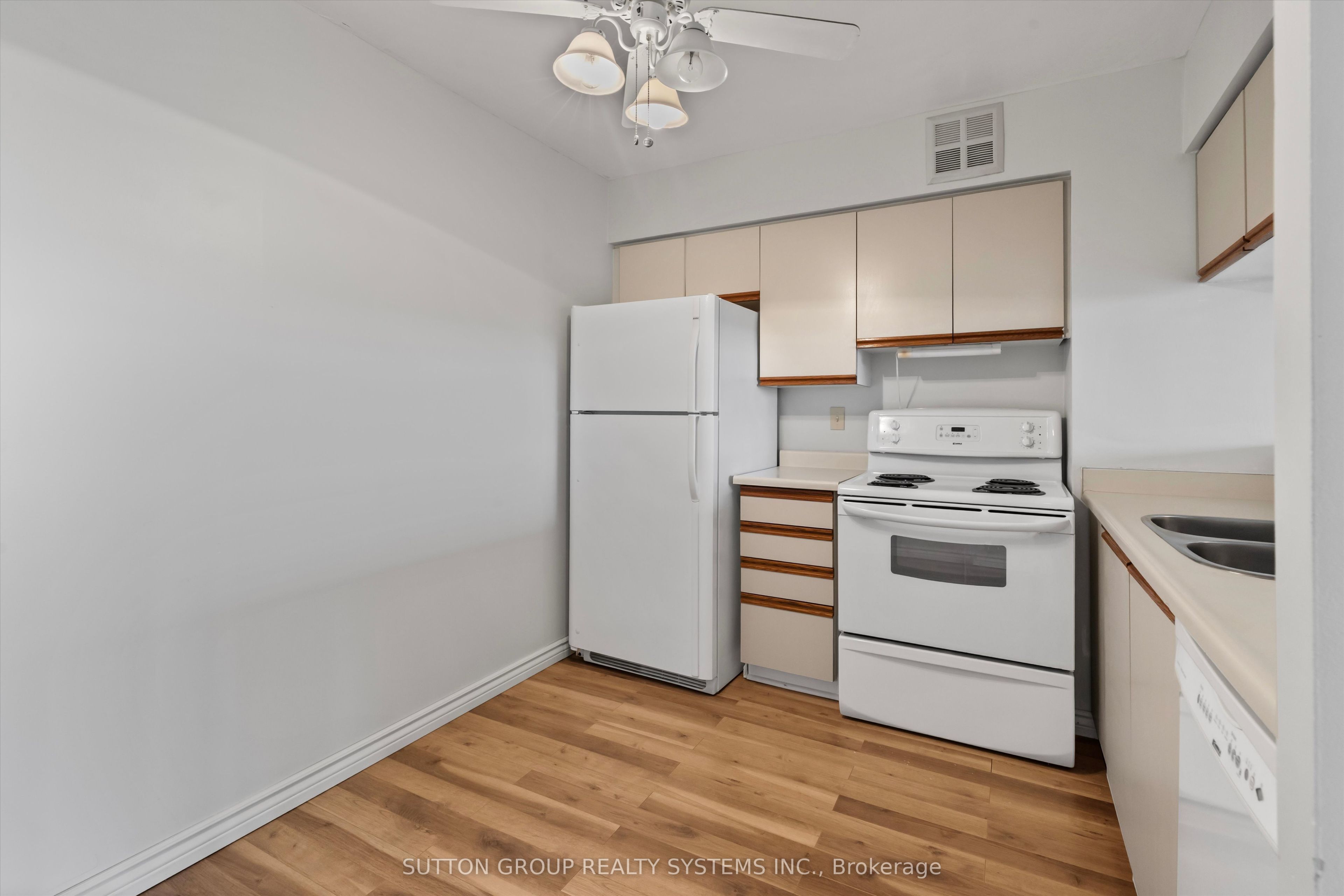 26 Hanover Road 609 Property Photo 17