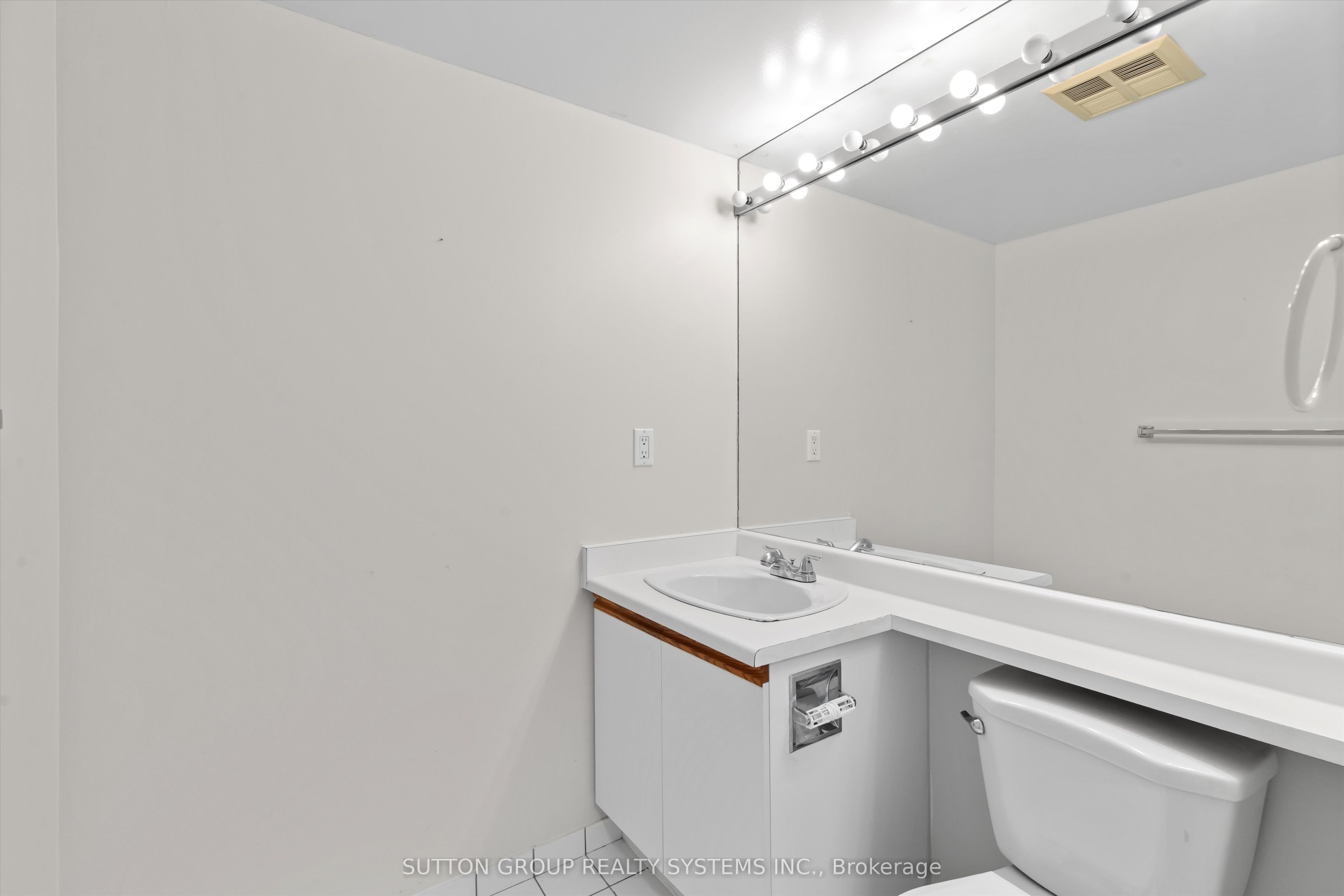 26 Hanover Road 609 Property Photo 23