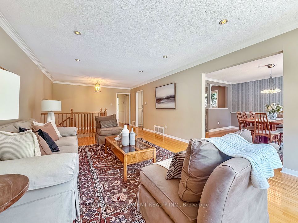 1320 Gatehouse Drive Property Photo 11