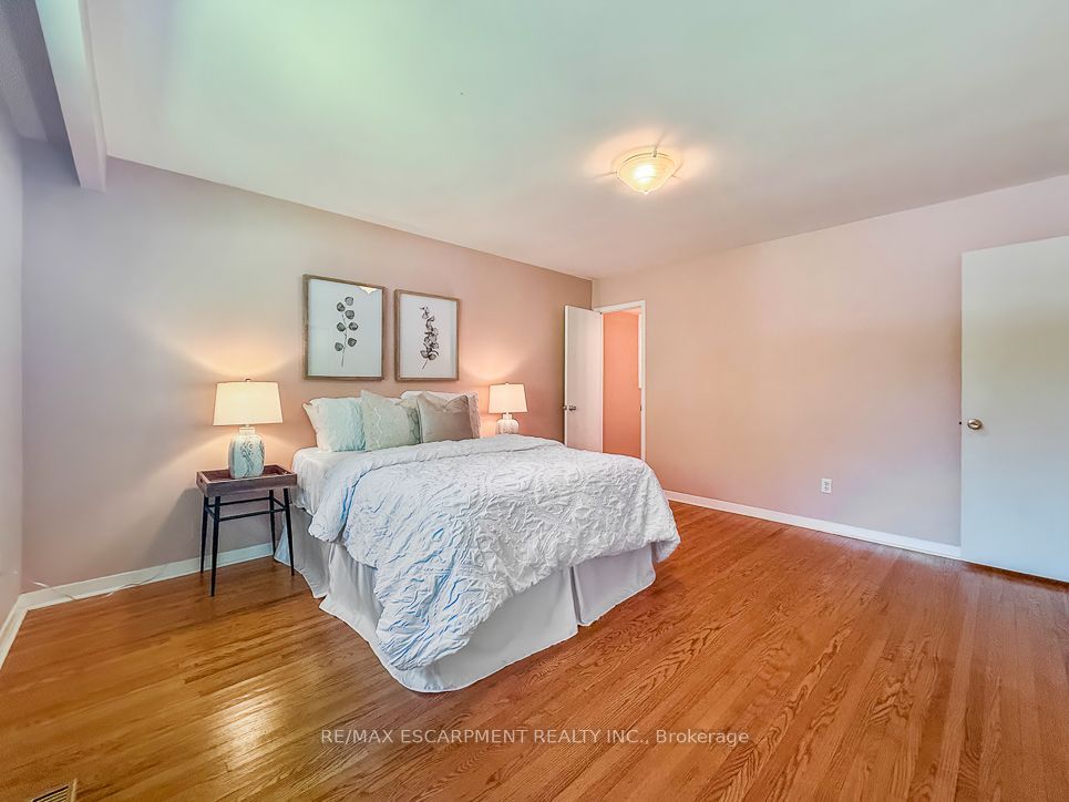 1320 Gatehouse Drive Property Photo 22