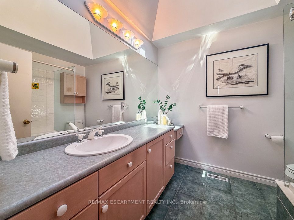 1320 Gatehouse Drive Property Photo 25
