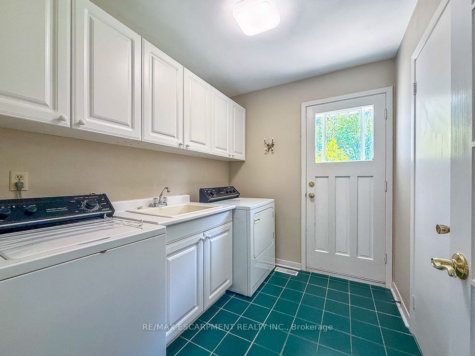 1320 Gatehouse Drive Property Photo 26