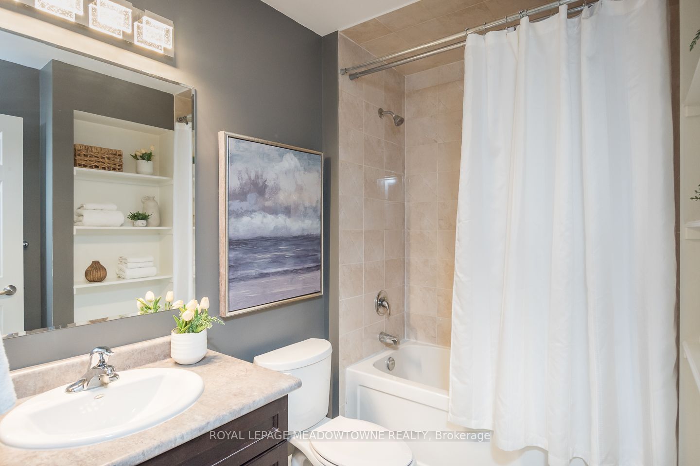275 Eves Gate Property Photo 31