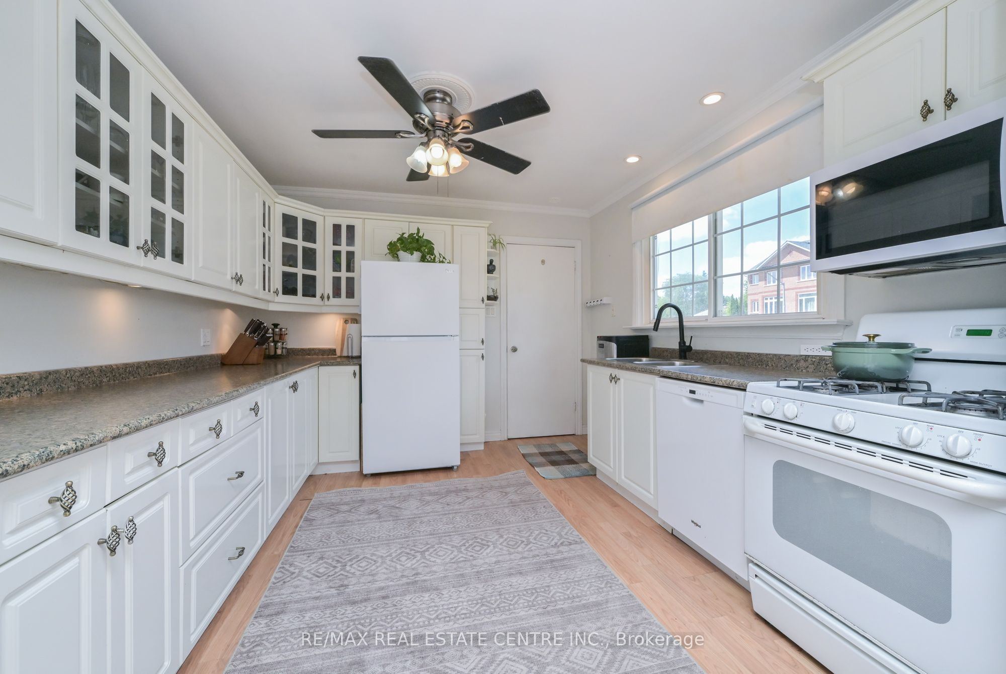 110 John Street Property Photo 5