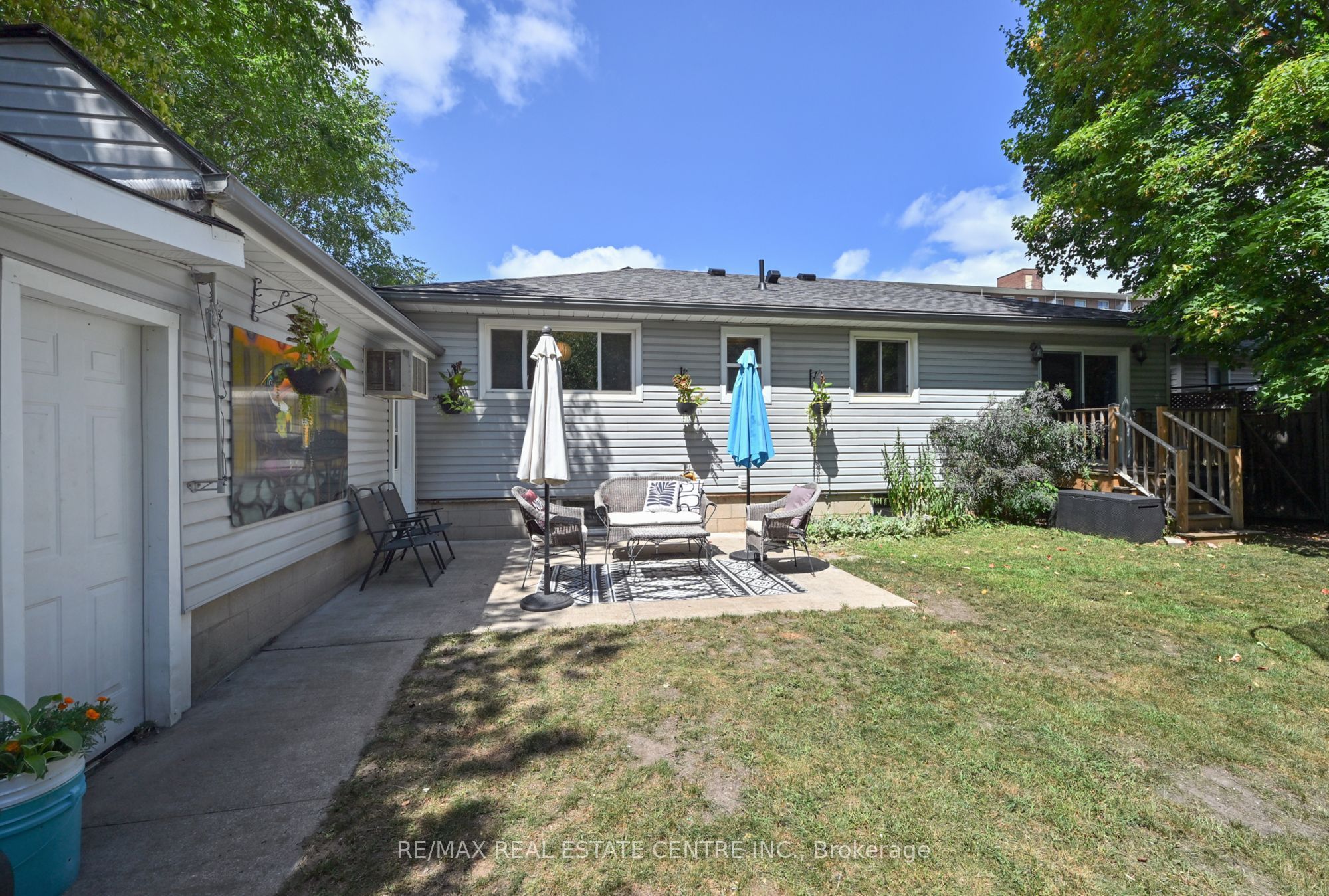 110 John Street Property Photo 28