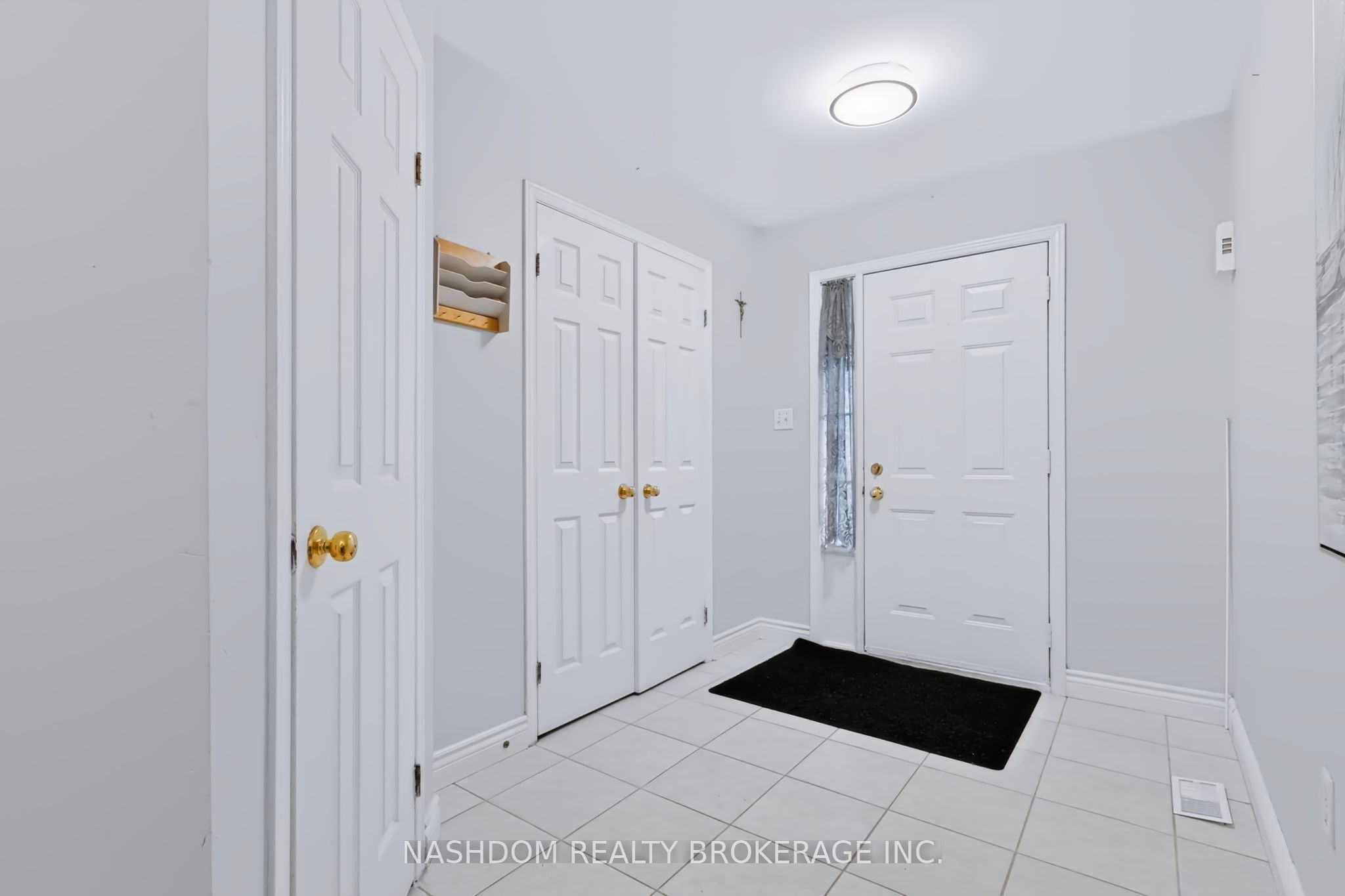 1283 Blanshard Drive 14 Property Photo 3