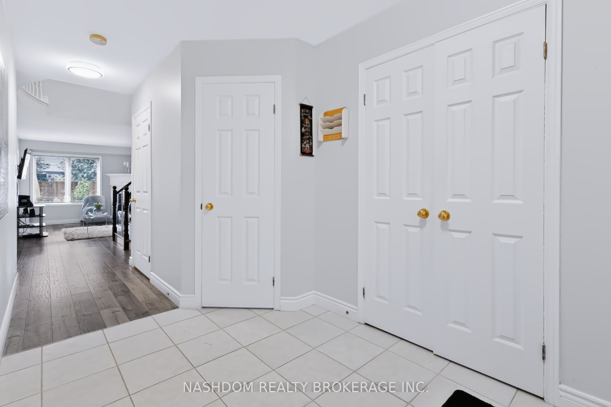 1283 Blanshard Drive 14 Property Photo 4