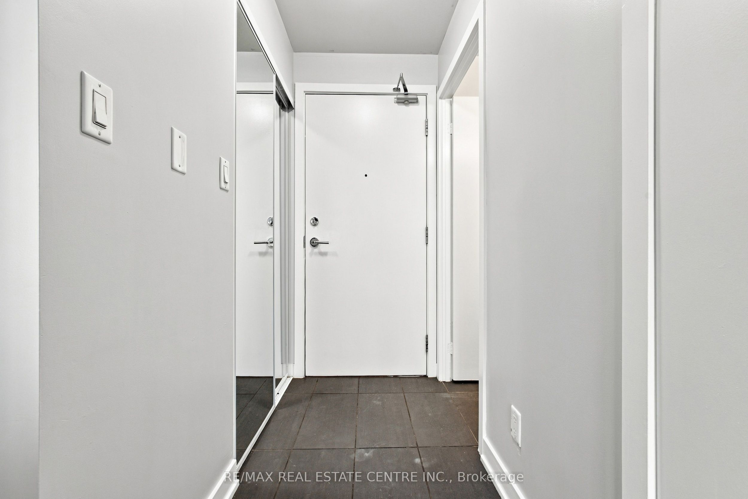4065 Brickstone Mews 1103 Property Photo 6