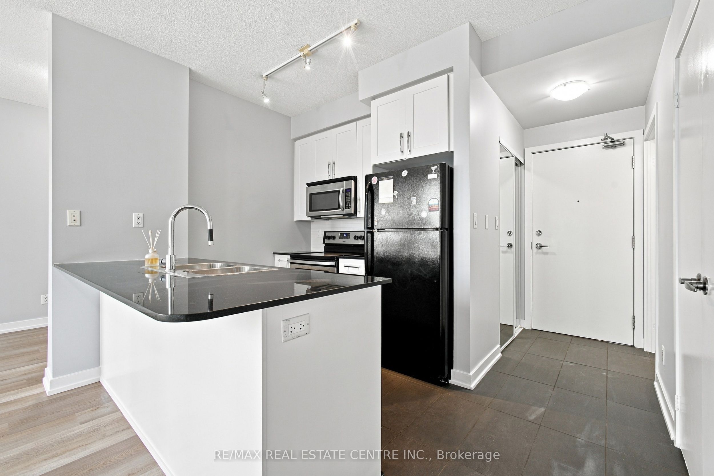 4065 Brickstone Mews 1103 Property Photo 10