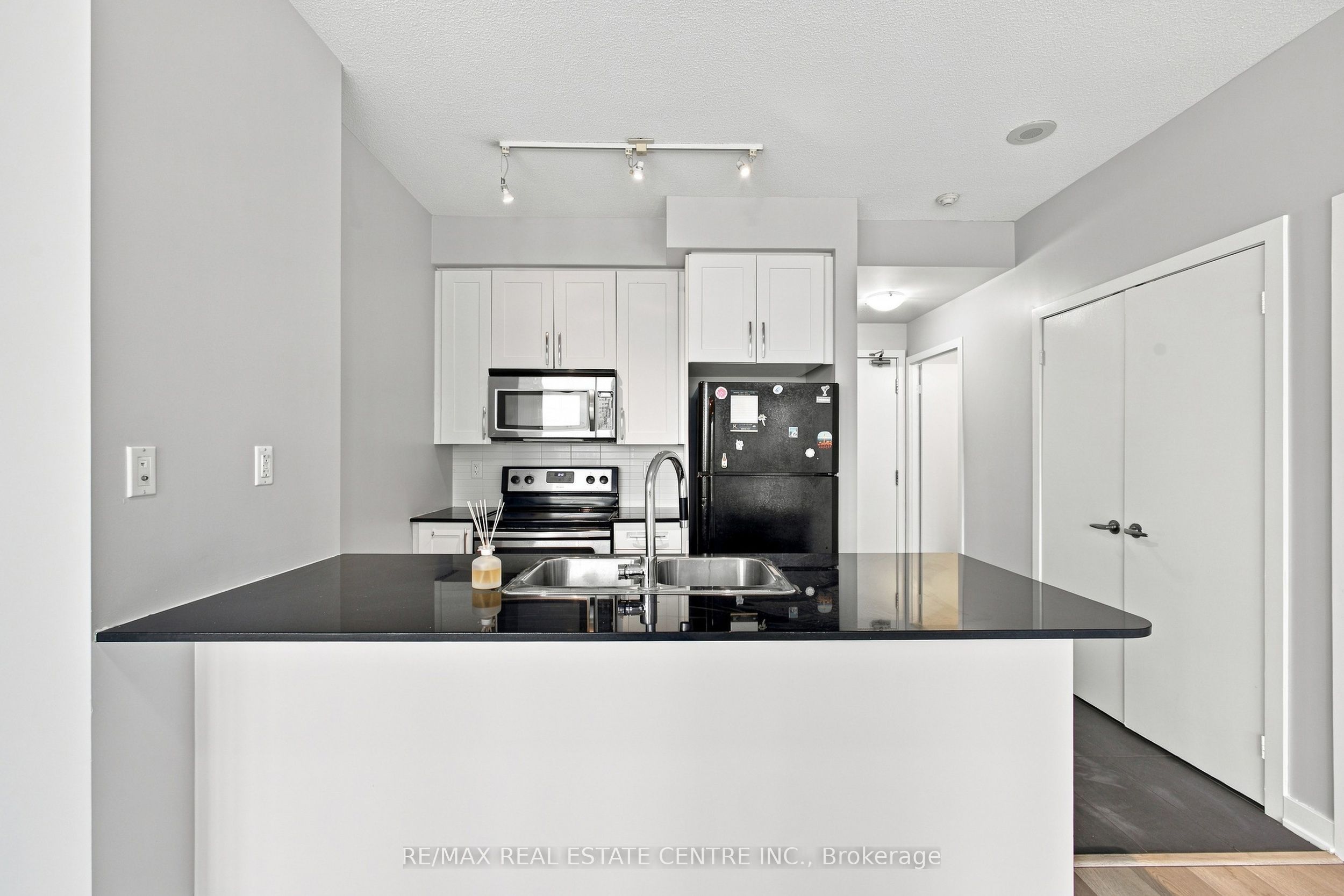4065 Brickstone Mews 1103 Property Photo 11