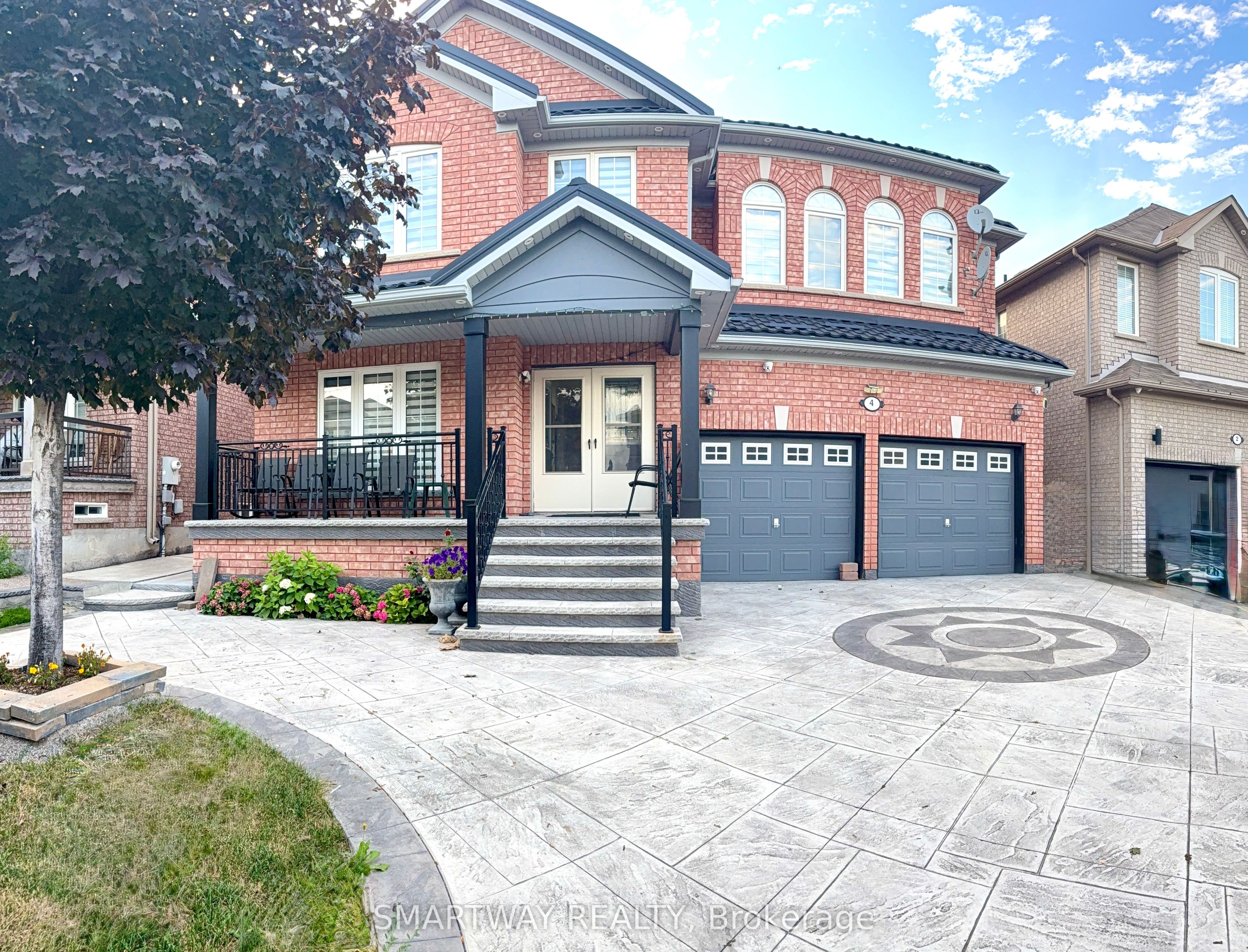 4 E Blazing Star Drive Property Photo 2