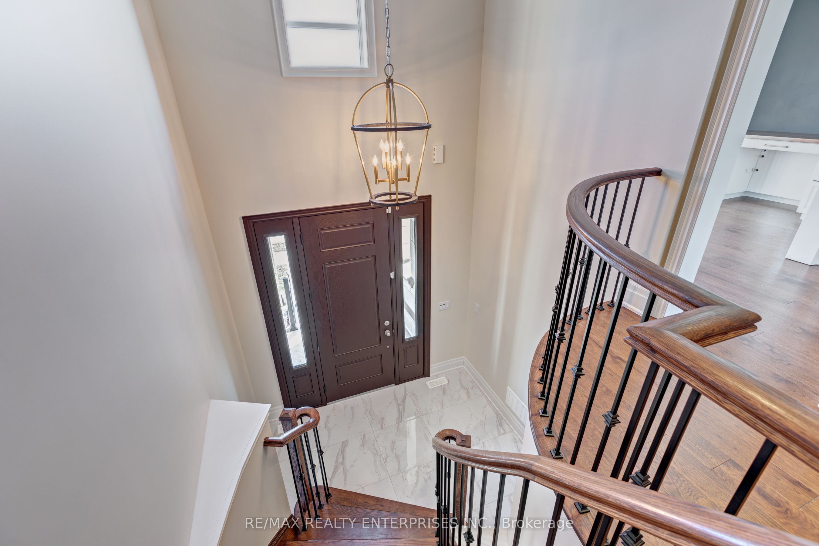 287 Rebecca Street Property Photo 2