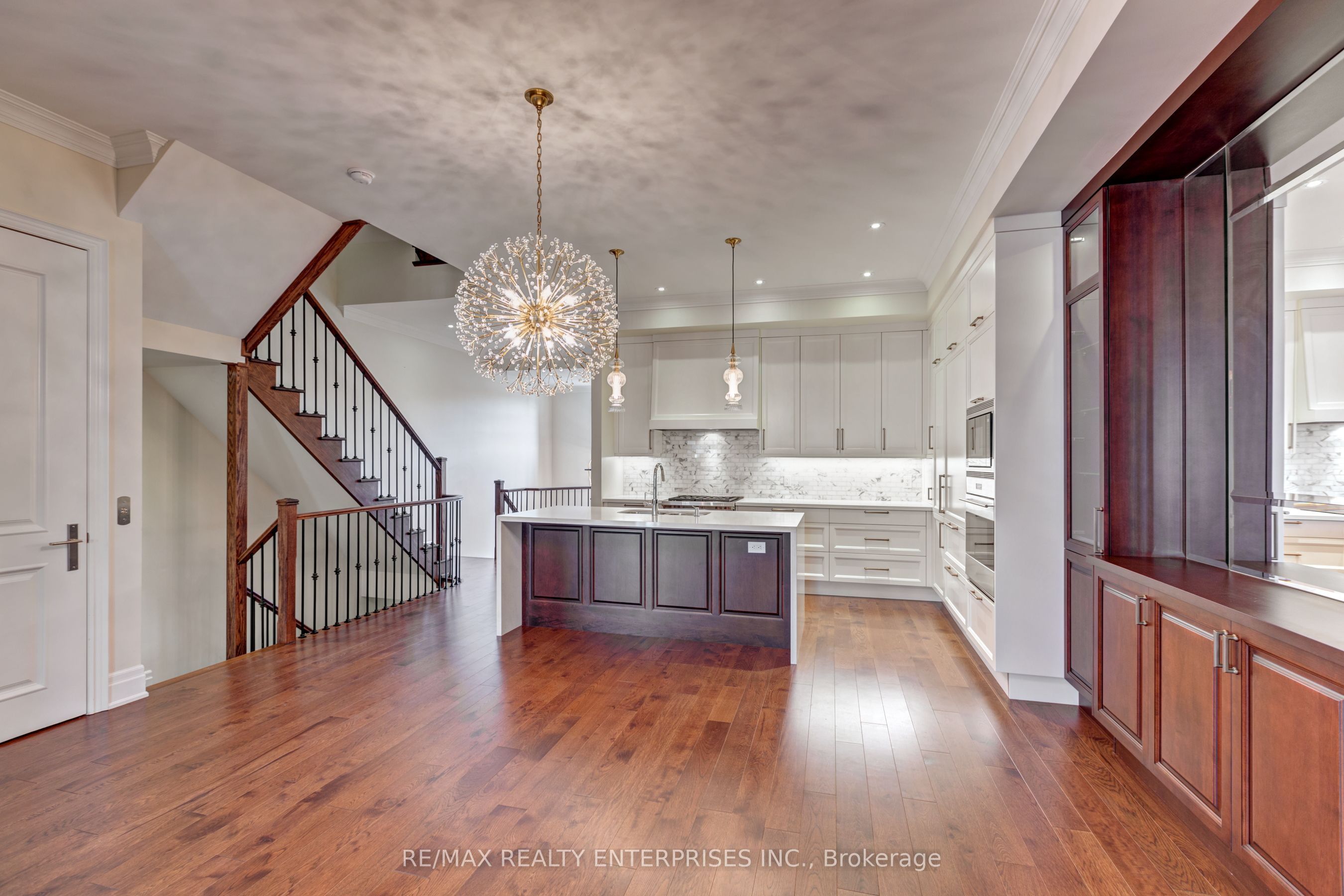 287 Rebecca Street Property Photo 7