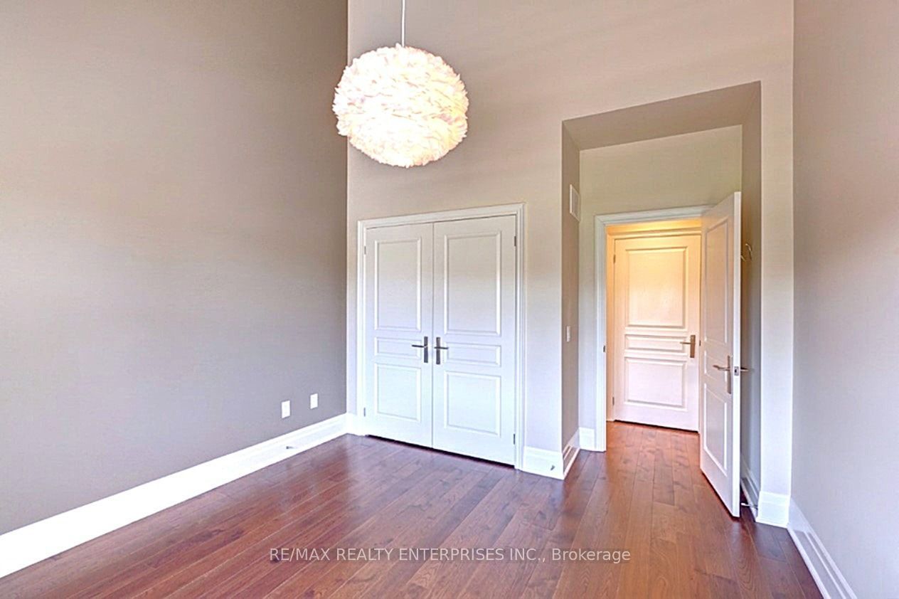 287 Rebecca Street Property Photo 17
