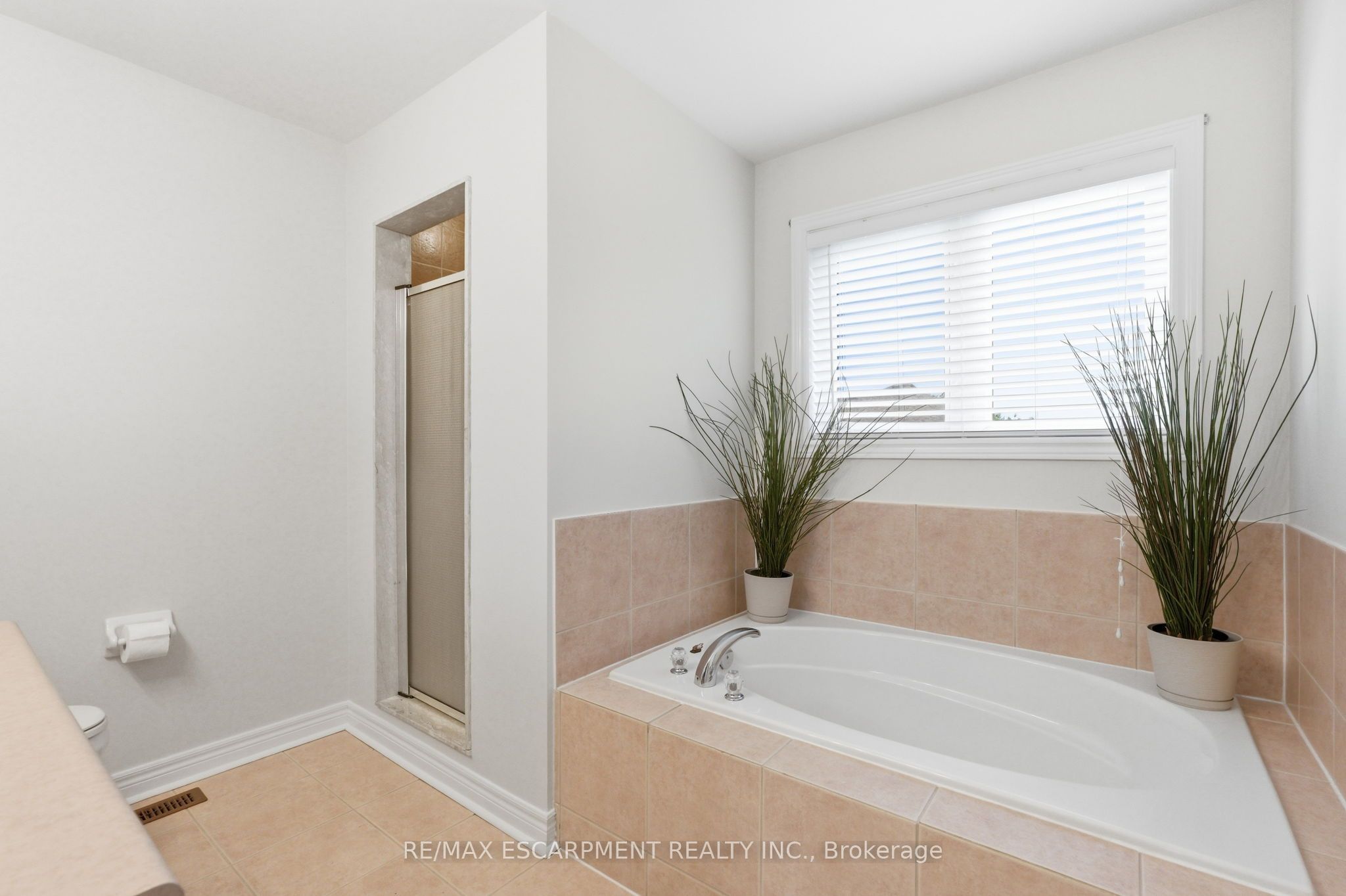 2241 Glazebrook Circle Property Photo 30