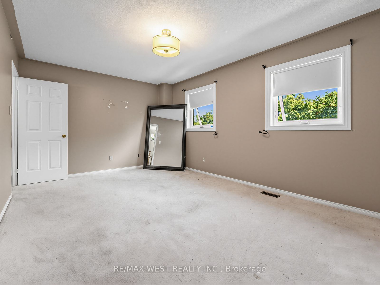 112 Jordan Drive Property Photo 23