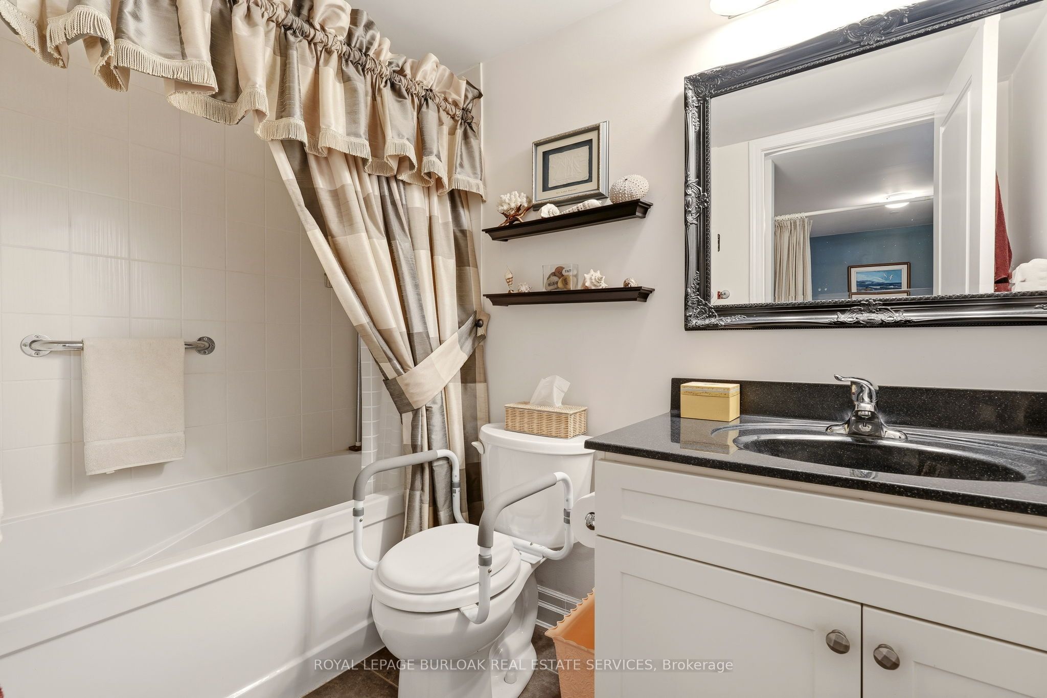 1045 Nadalin Heights 309 Property Photo 14
