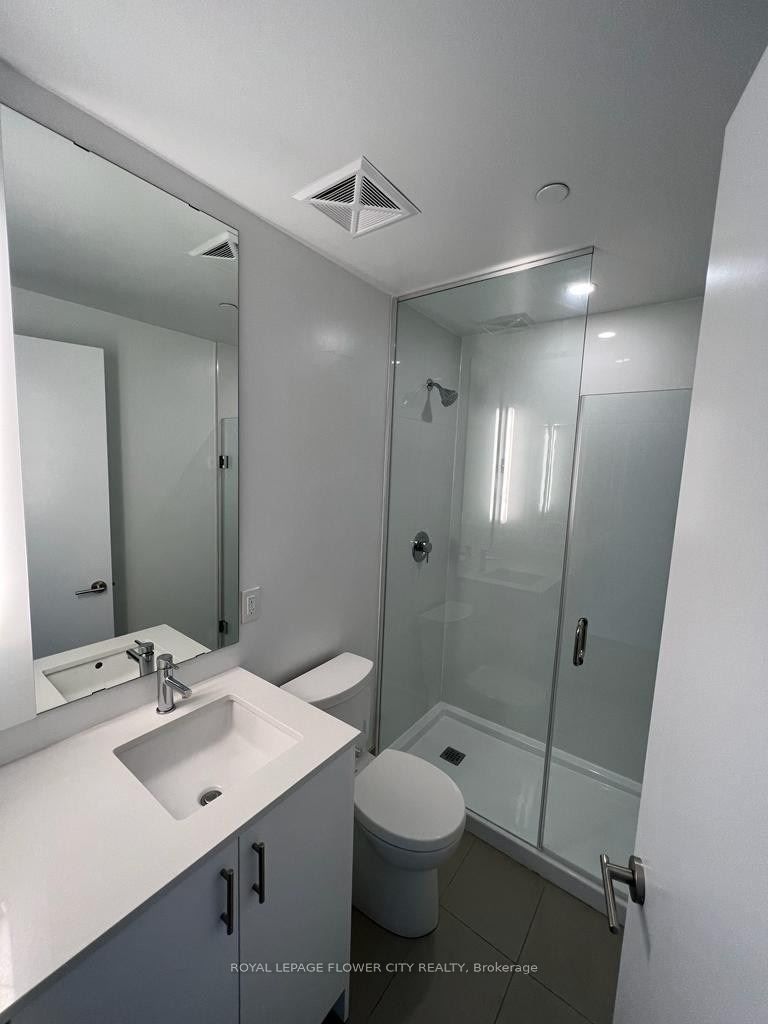 180 Veterans Drive 103 Property Photo 8