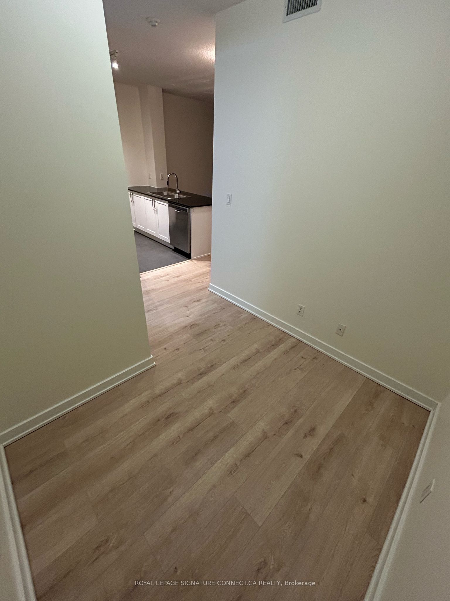 4065 Brickstone Mews 2105 Property Photo 4