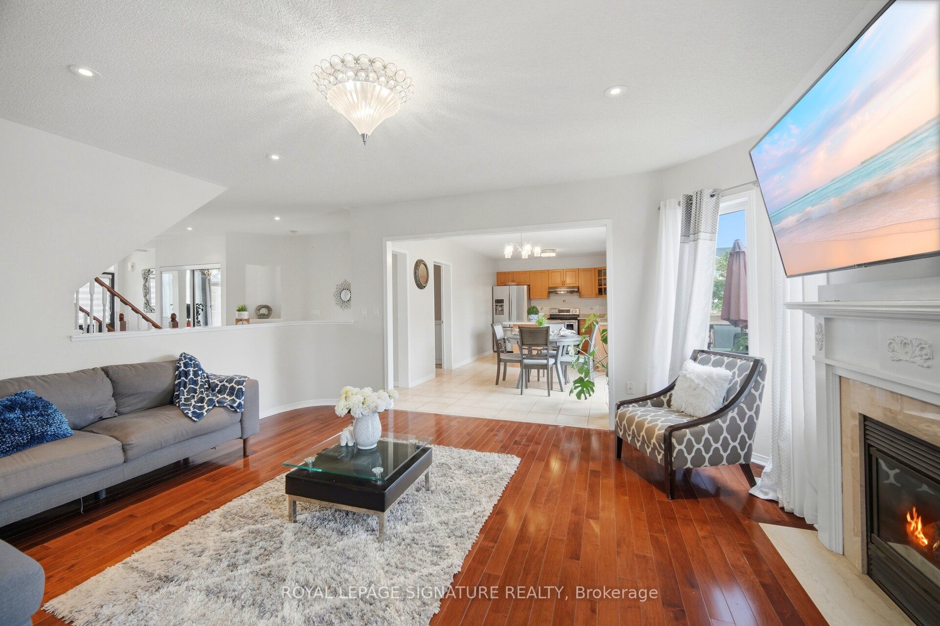 34 Nina Place N Property Photo 12