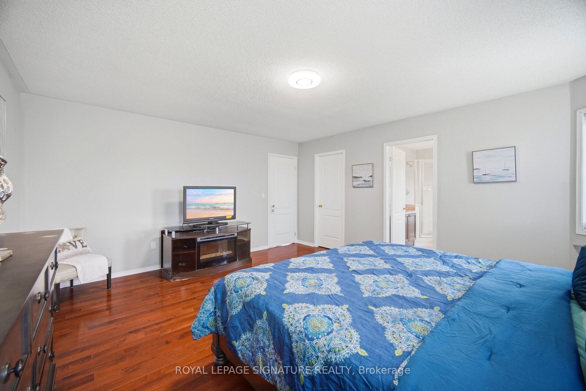 34 Nina Place N Property Photo 25